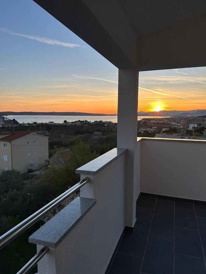 Apartment Marko With A Beautiful View Of The Sea Kastel Sucurac Екстер'єр фото